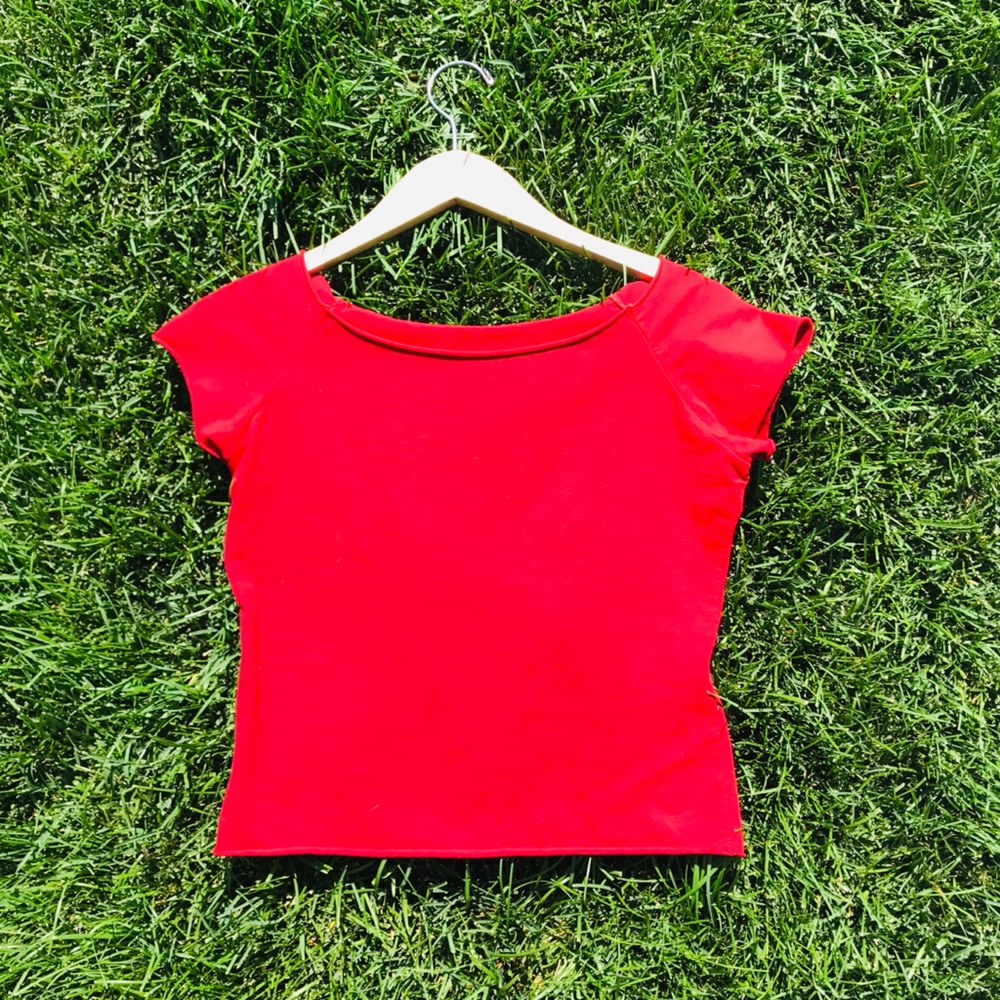 3/$15 Brandy roll hem crew tee shirt